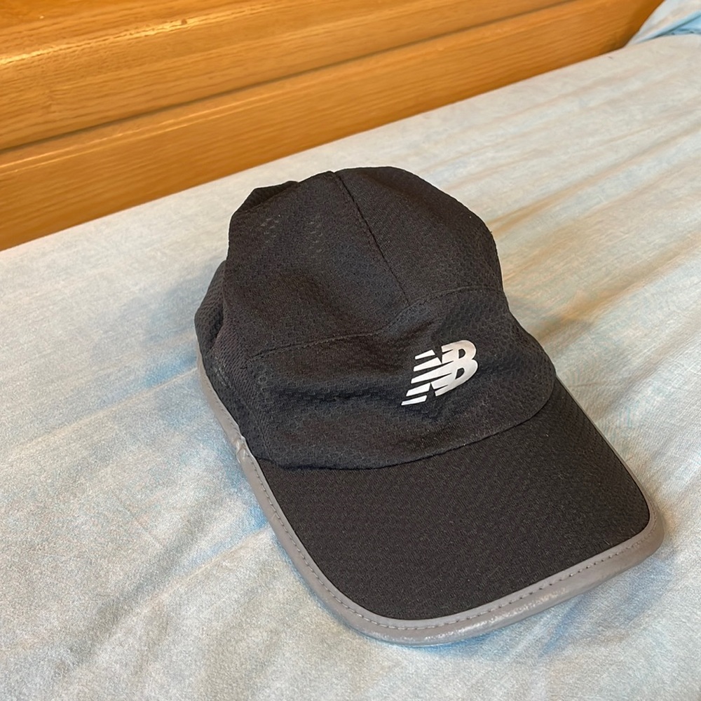 New balance running hat